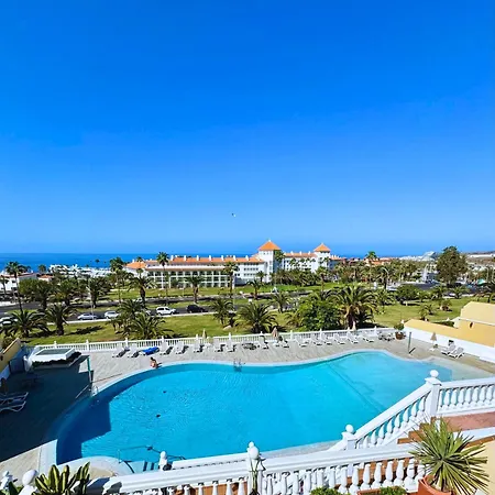 El Veril Del Duque, La Caleta 아데제